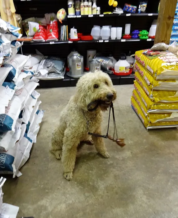 Tate's Feed & Seed Picture 9