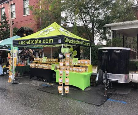 Luci's Pet Pantry