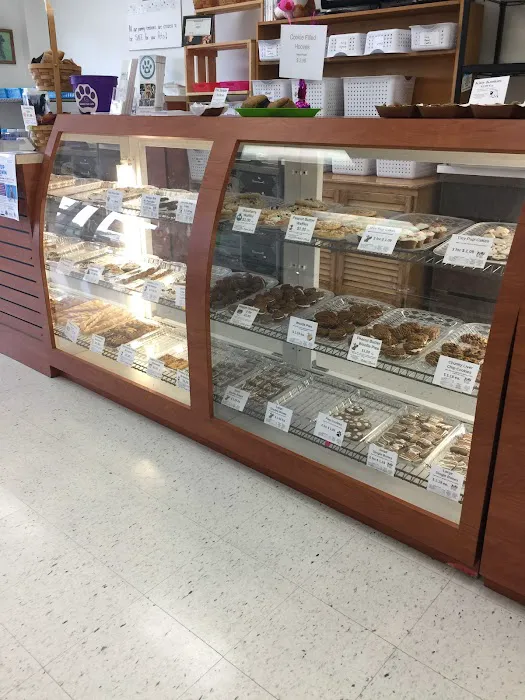 Canine Acres Bakery and Deli Picture 9