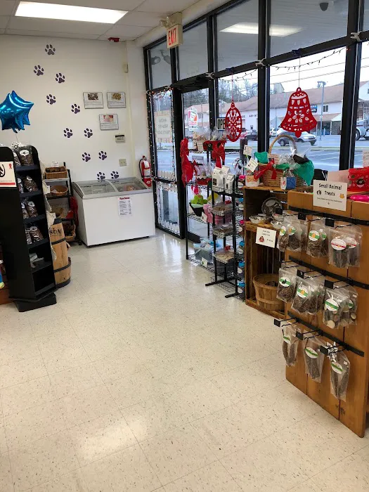 Canine Acres Bakery and Deli Picture 7