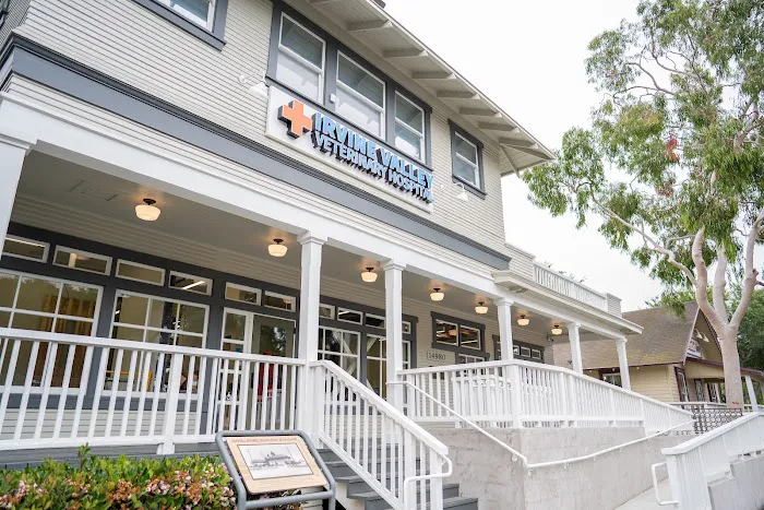 Irvine Valley Veterinary Hospital Emergency Picture 1