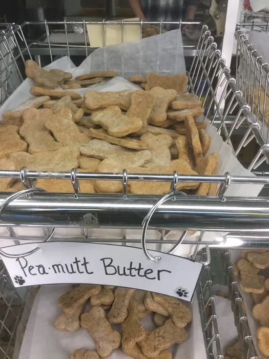Doggie Delights Bakery Picture 9