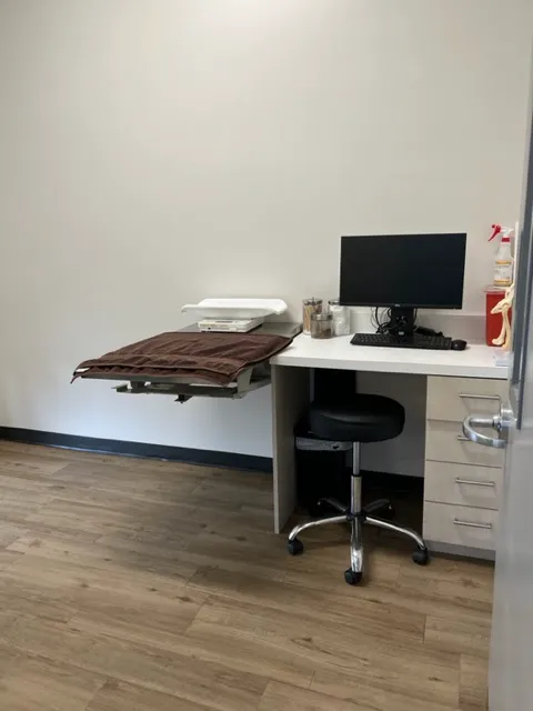 Dana Point Animal Hospital Picture 4