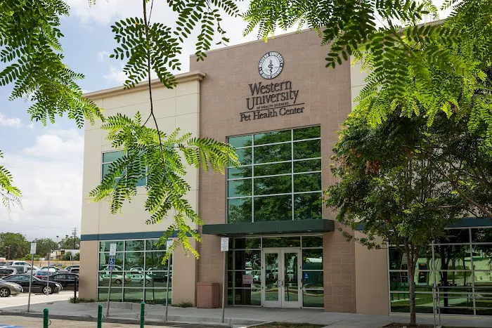 WesternU Pet Health Center Picture 9