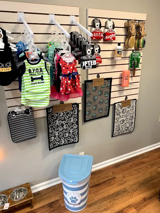 Woof Woof Barkery & Pet Boutique Picture 7