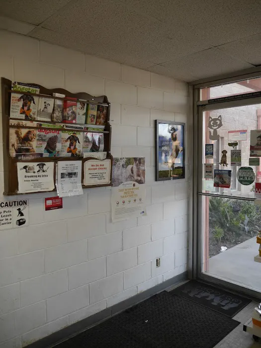 Euclid Veterinary Hospital Picture 1