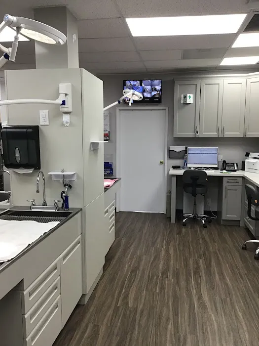 Mira Loma Animal Hospital Picture 6
