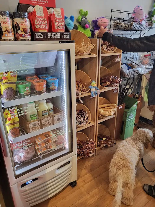 Weber's Pet Supermarket Picture 7