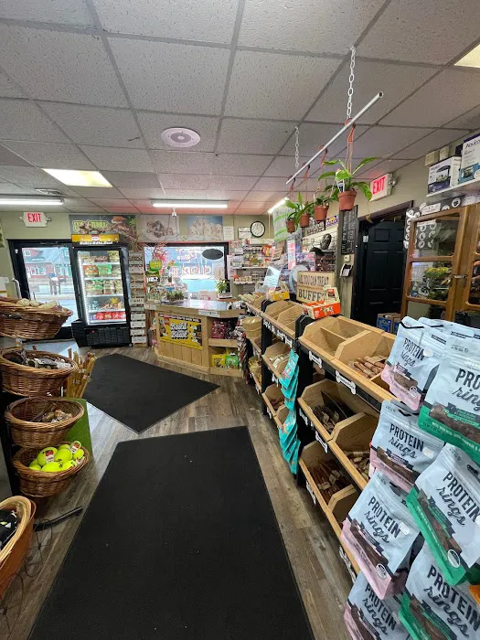 Lacey Pet Supply with Next Level Exotics Picture 8