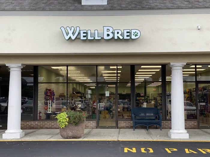 Well Bred - The Healthy Pet Marketplace & DOG GROOMERS Picture 4