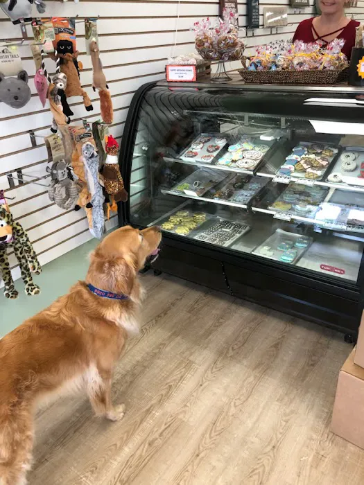 Well Bred - The Healthy Pet Marketplace & DOG GROOMERS Picture 3