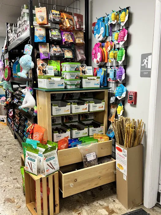 Precious Paws Pet Food & Supplies LLC Picture 4