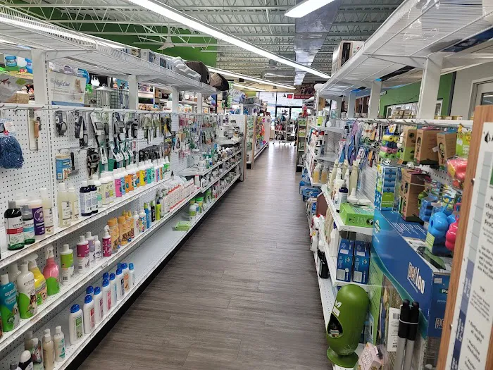 Chico's Natural Pet Market Picture 3