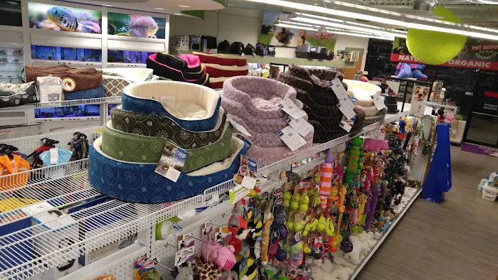 Chico's Natural Pet Market Picture 4