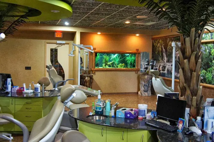 Aqua Creations I Custom Aquariums and Maintenance Picture 3