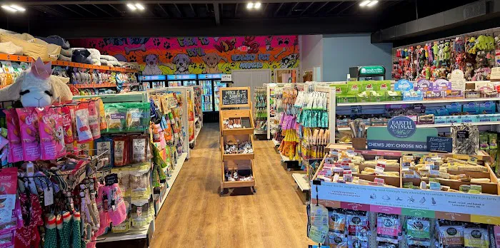 L&B Healthy Pet Markets Picture 2