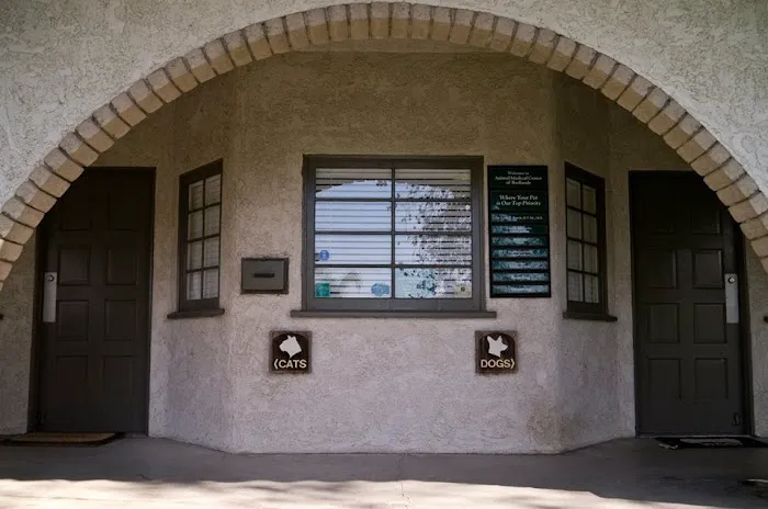 Animal Medical Center of Redlands Picture 7