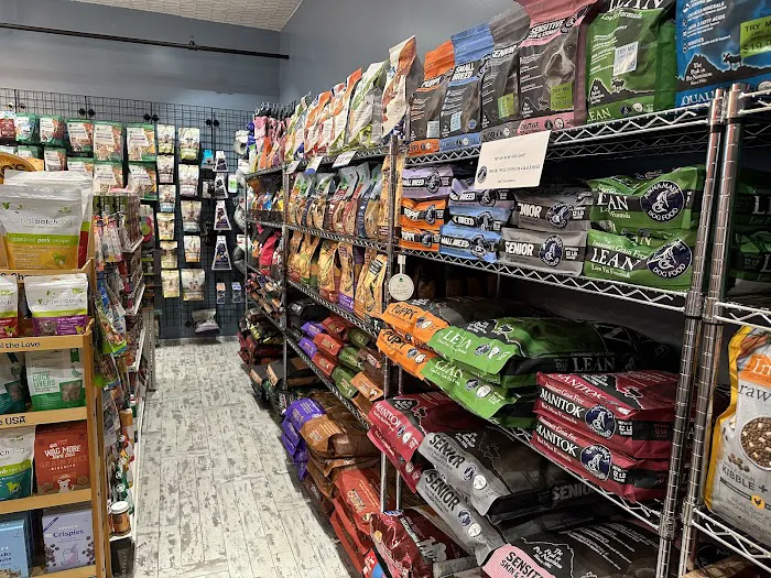 L&B Healthy Pet Markets Picture 9
