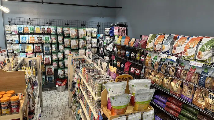 L&B Healthy Pet Markets Picture 10