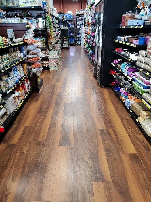 Whole Pets Market Picture 10