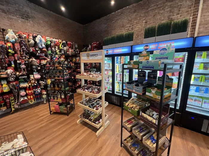 L&B Healthy Pet Markets Picture 2