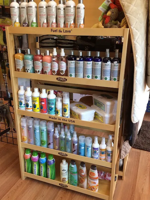 Paws & Tail Pantry Picture 2