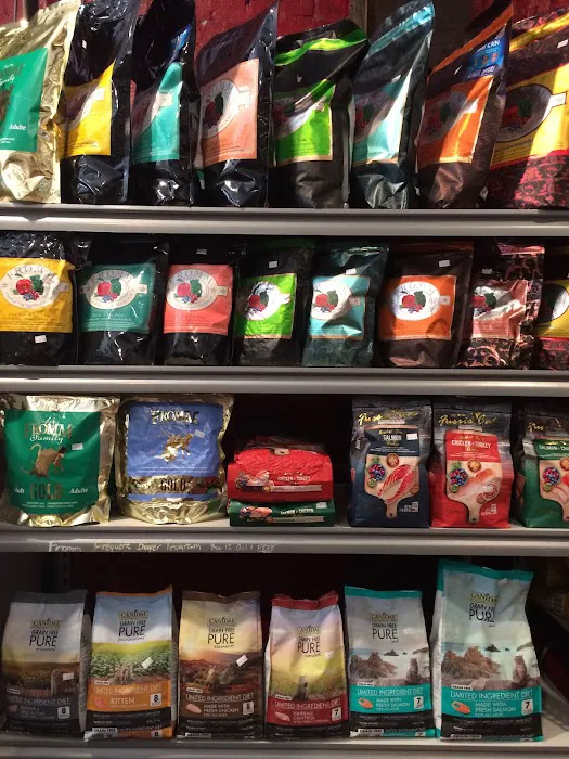 Paws & Tail Pantry Picture 5