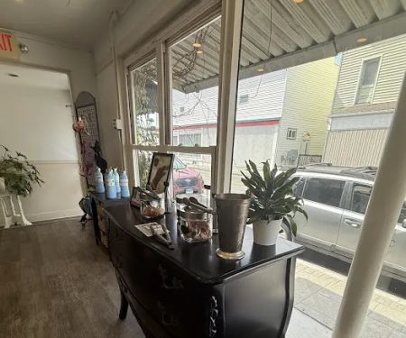 Paul's Custom Pet Food Kitchen + Market