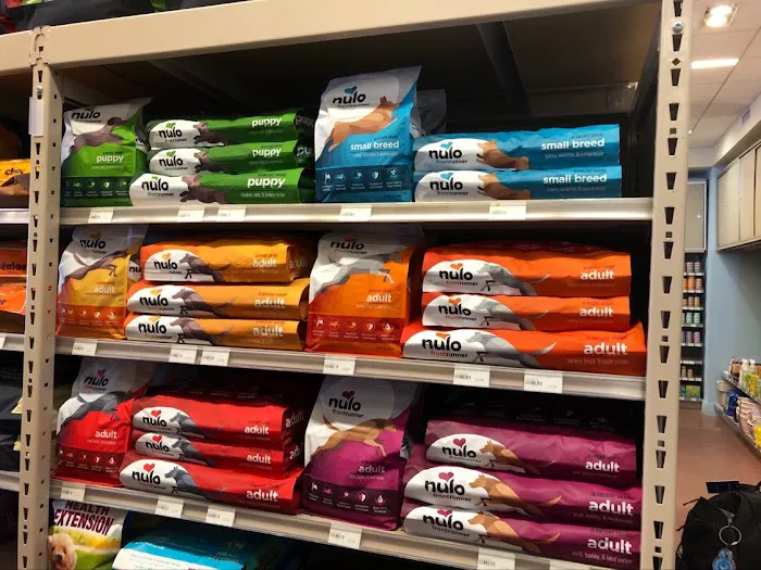 Pet Pantry Warehouse Picture 6