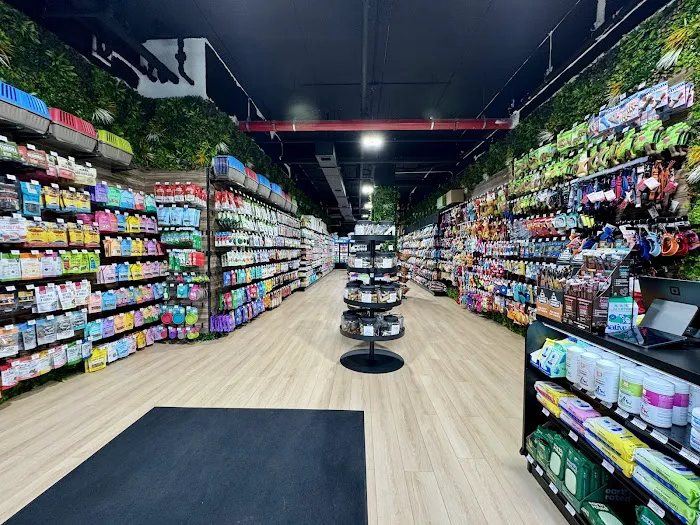 Pet Club Pet Supply Picture 1