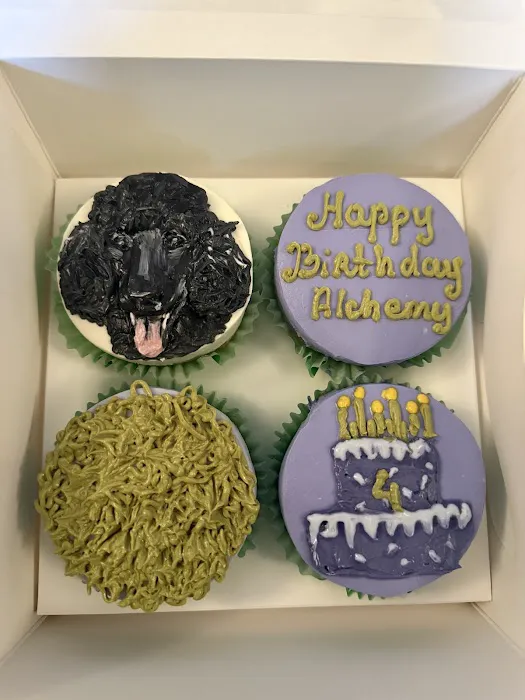 Axel & Tia’s Pet Bakery Picture 8