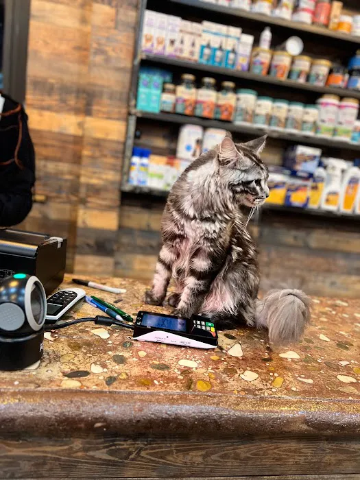 Osos Pet Supply Picture 7