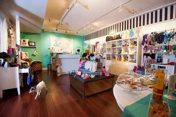 Bella & Lindy Pet Boutique Picture 7
