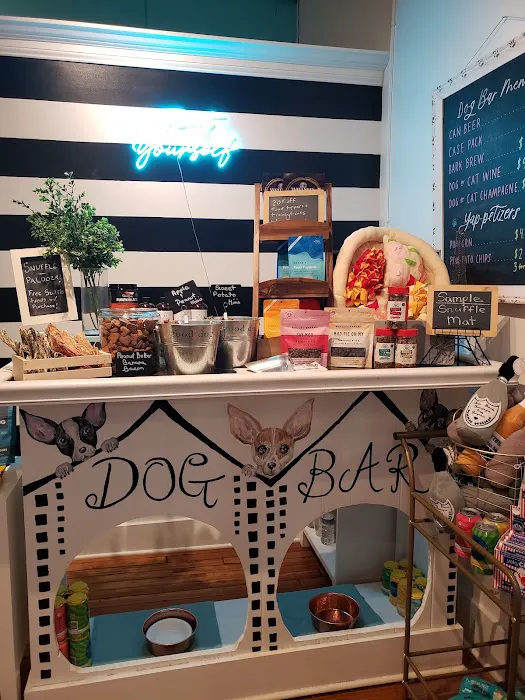 Bella & Lindy Pet Boutique Picture 2