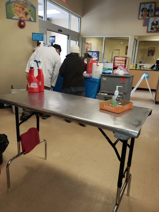 Petco Vaccination Clinic Picture 2