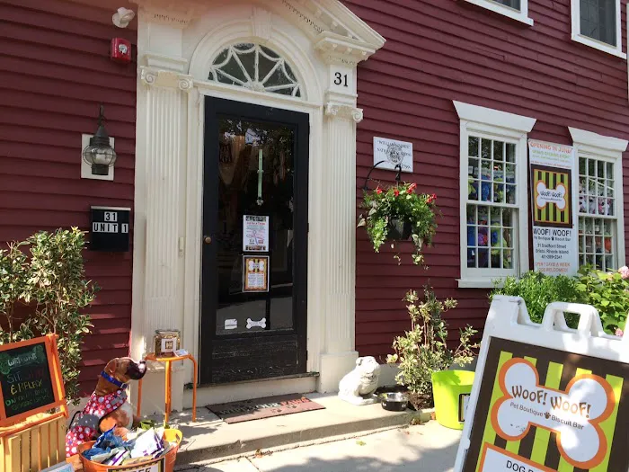 WOOF! WOOF! Pet Boutique & Biscuit Bar Picture 9