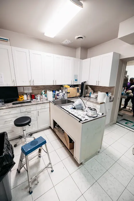 Armory Dog & Cat Hospital Picture 3