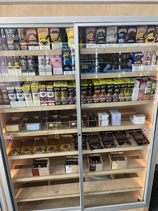 Mohegan smokeshop cigar & vape Picture 9