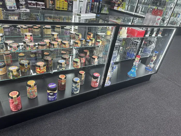 Mohegan smokeshop cigar & vape Picture 2