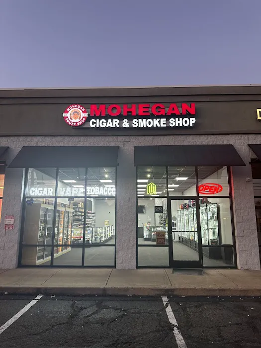 Mohegan smokeshop cigar & vape Picture 1