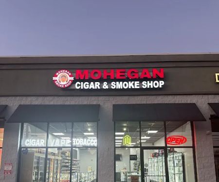 Mohegan smokeshop cigar & vape