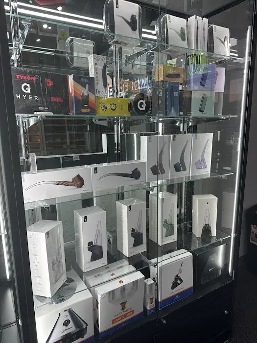 Mohegan smokeshop cigar & vape Picture 5