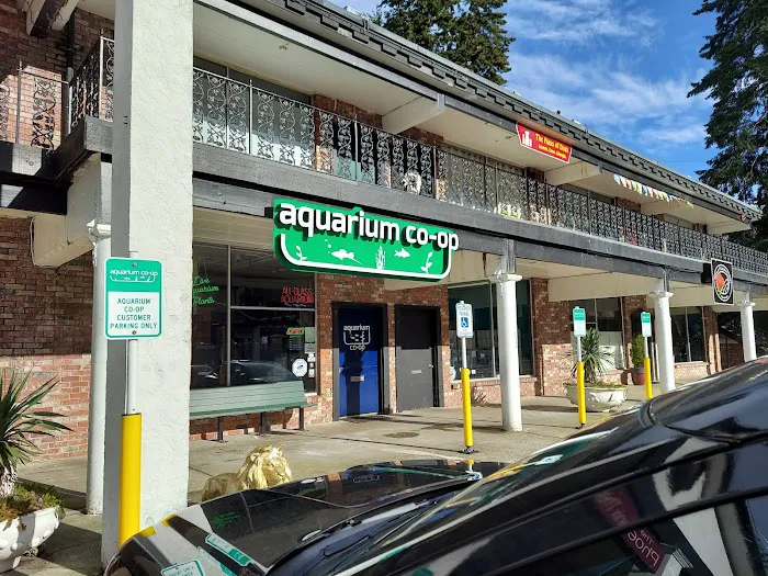 Aquarium Co-op Picture 5