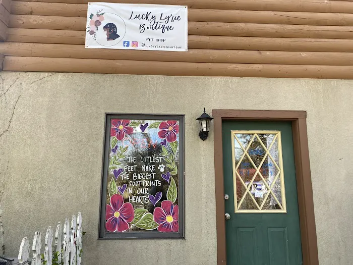 Lucky Lyric Boutique Picture 1