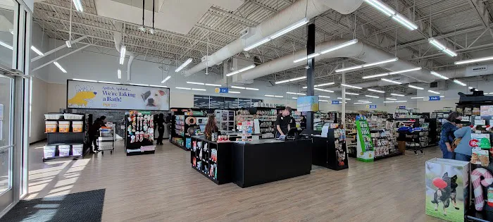 Pet Supermarket Picture 3