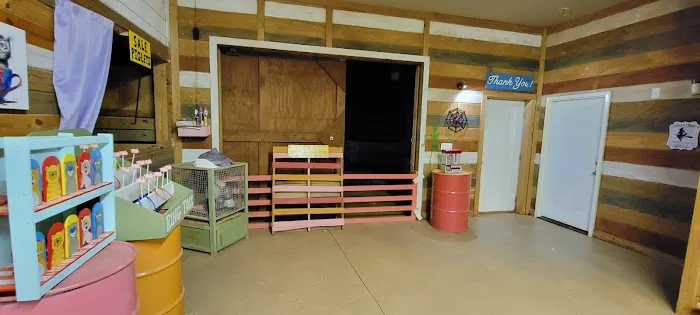 Piggy Pet Shop Picture 7