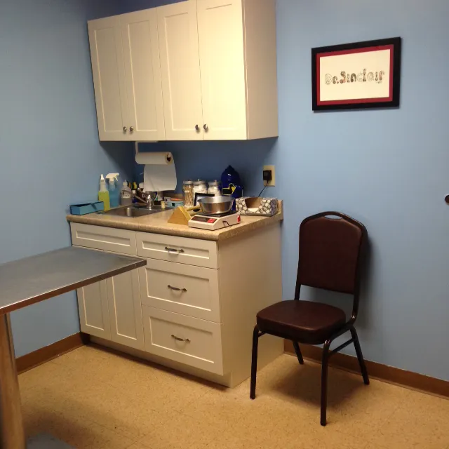 Kensington Bird & Animal Hospital Picture 8