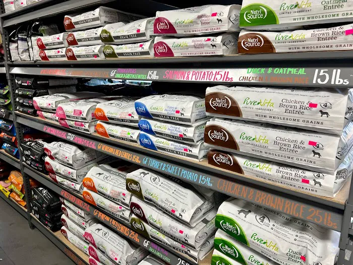 Dog Supplies Outlet Picture 6