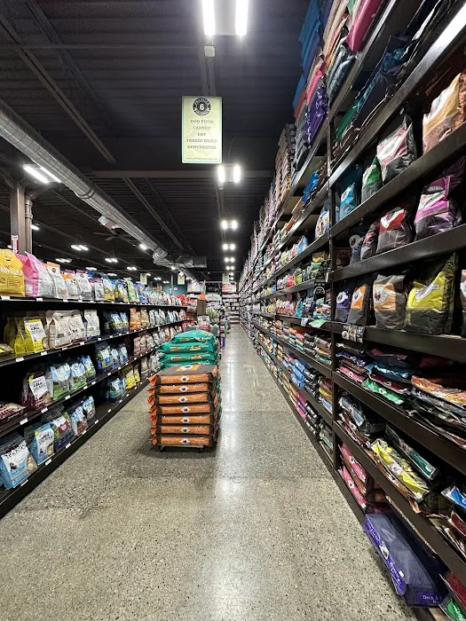 Premier Pet Supply Picture 1