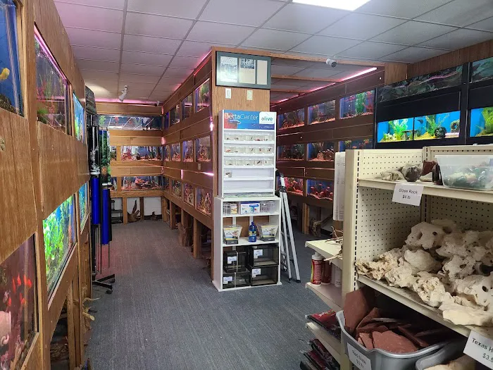 Highland Tropical Fish & Bird Haven Picture 3
